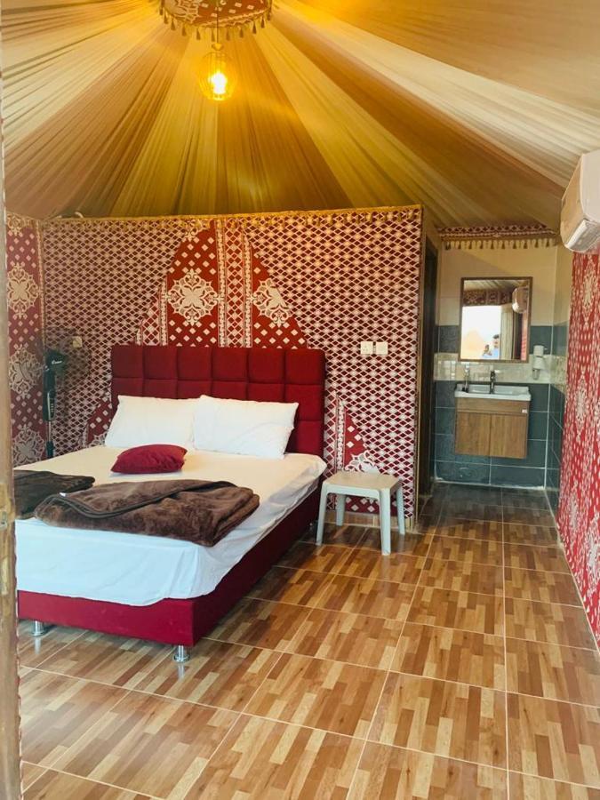 Готель Maraheb Luxury Camp Ваді-Рам Екстер'єр фото